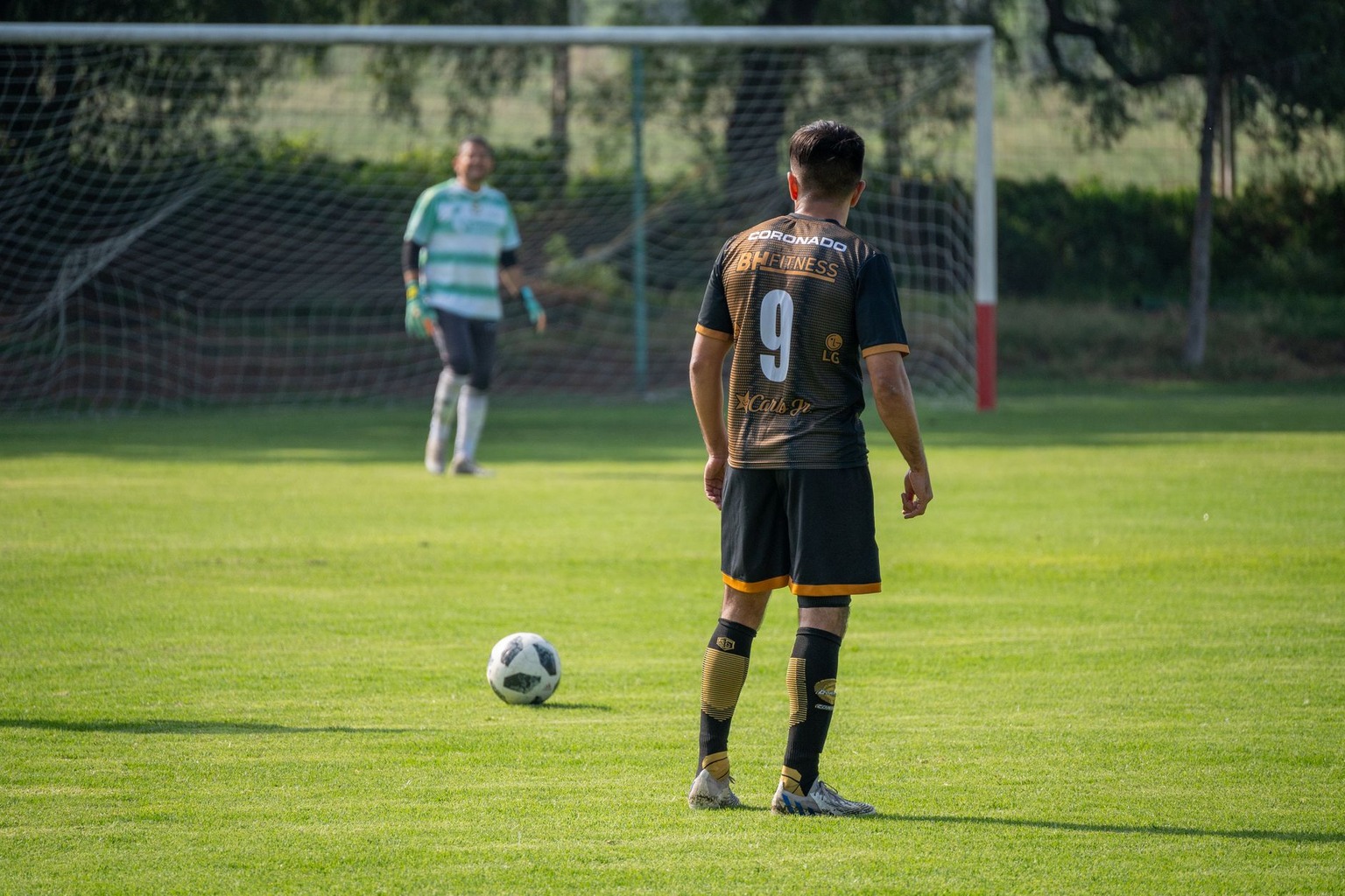 Estatísticas de faltas e cartões — Perfil físico do atleta e risco de lesão Estatísticas de faltas e cartões — Perfil físico do atleta e risco de lesão
